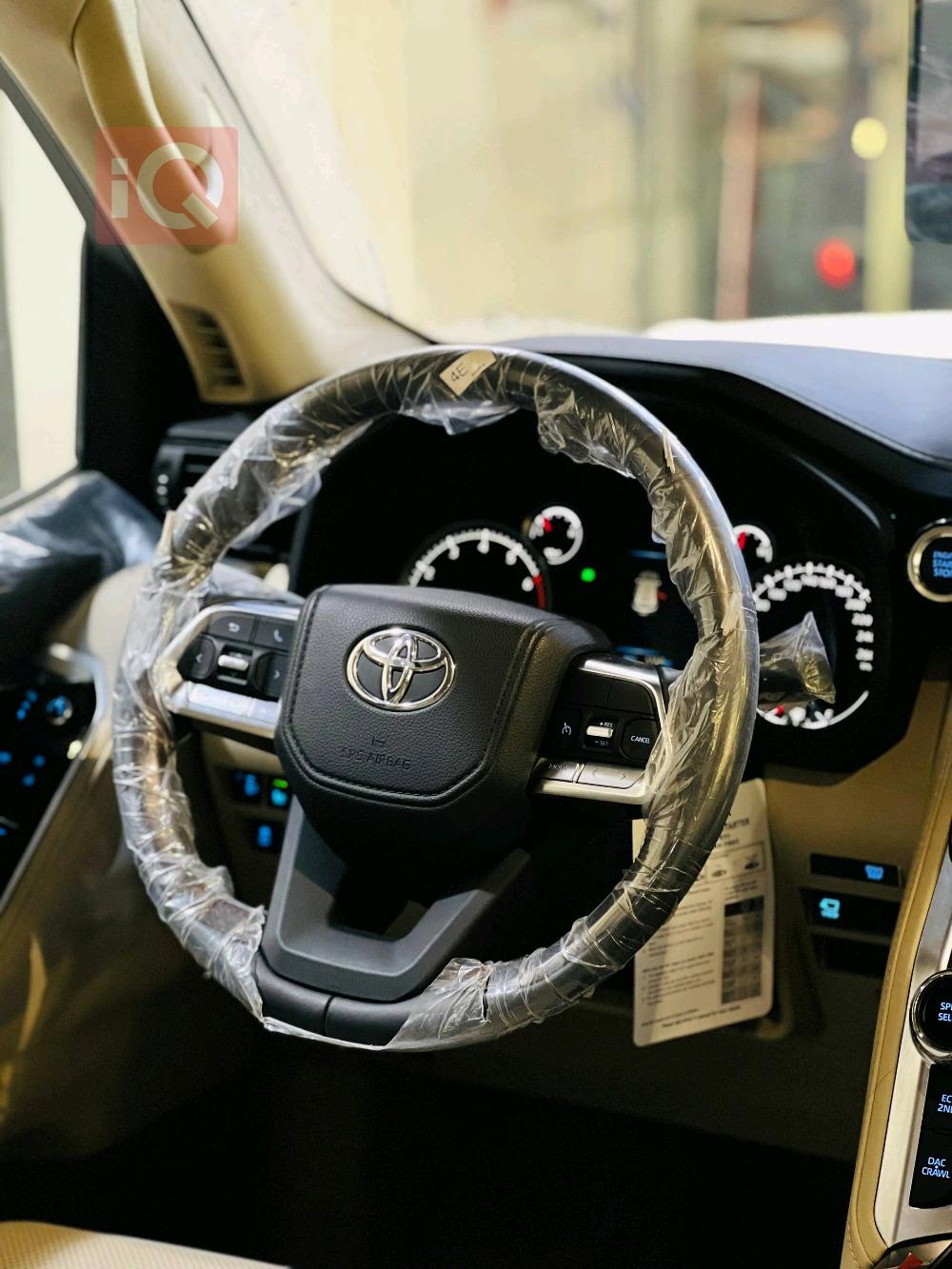 تويوتا لاندكروزر